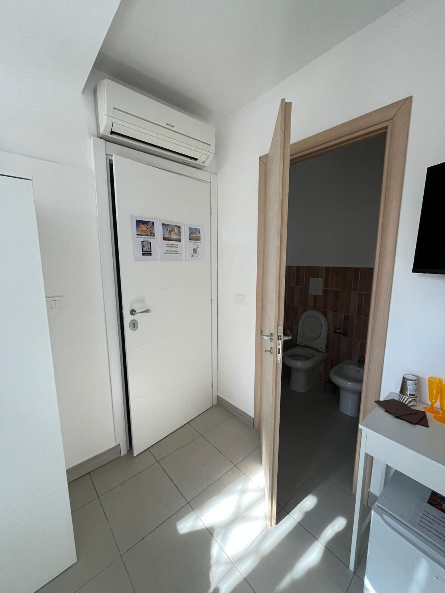 Aurora Rooms Pomigliano d'Arco Exterior photo
